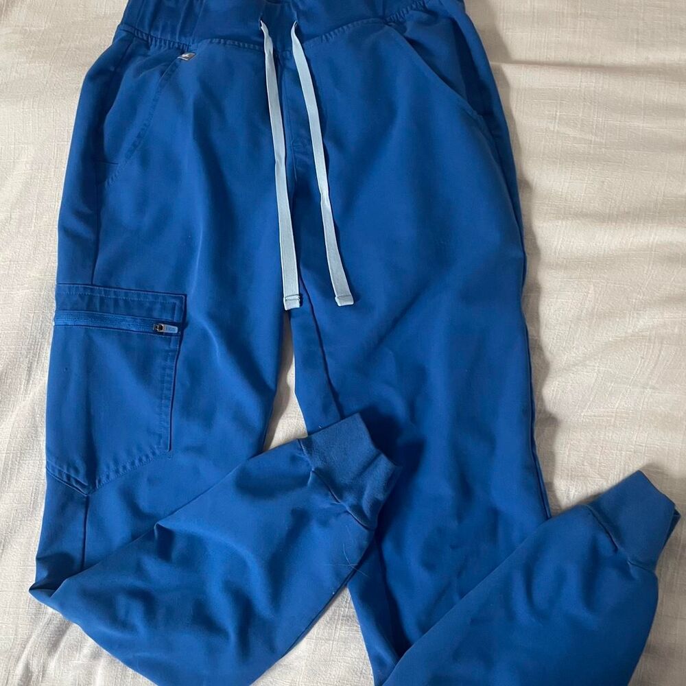 FIGS Women's Blue Scrub Joggers